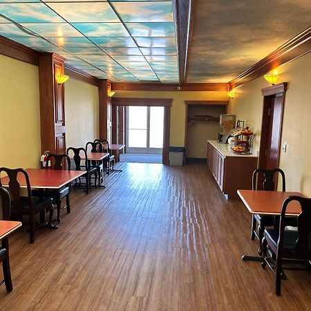 Ramada By Wyndham Saginaw Hotel & Suites Luaran gambar
