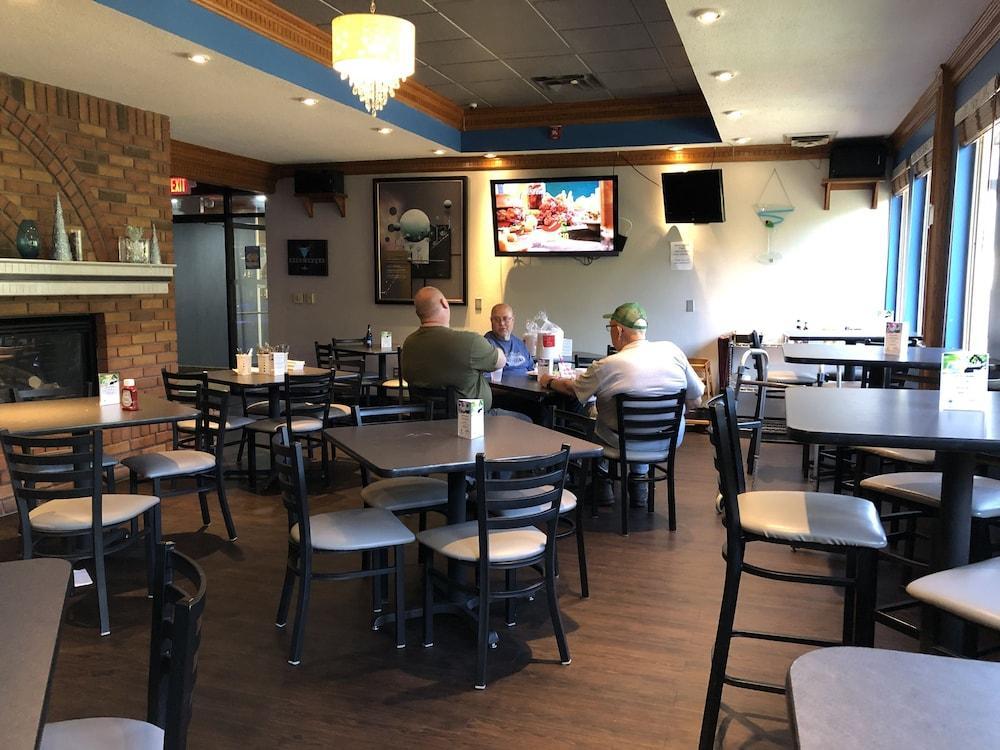 Ramada By Wyndham Saginaw Hotel & Suites Luaran gambar