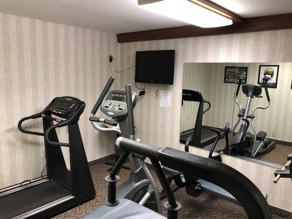Ramada By Wyndham Saginaw Hotel & Suites Luaran gambar