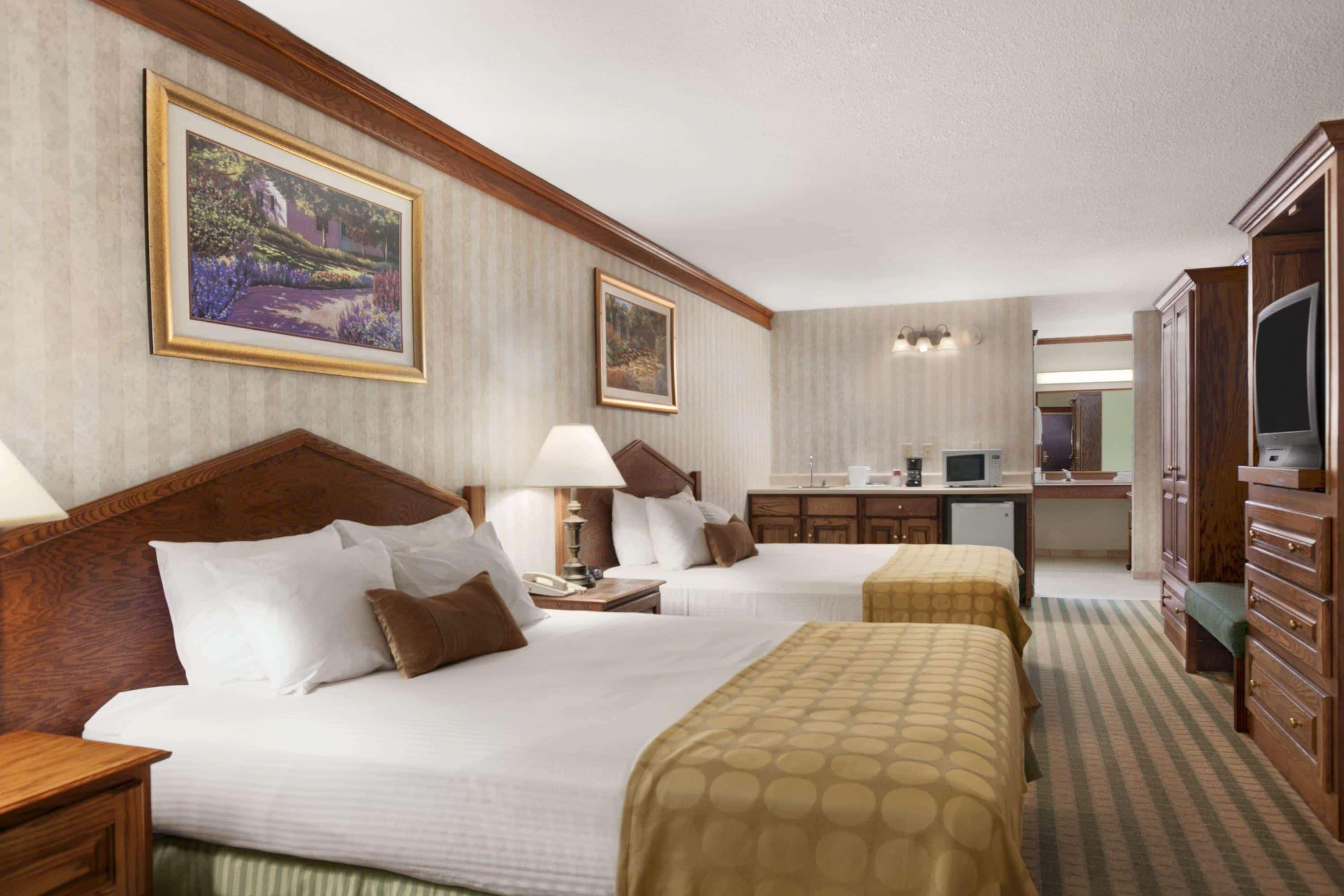 Ramada By Wyndham Saginaw Hotel & Suites Luaran gambar