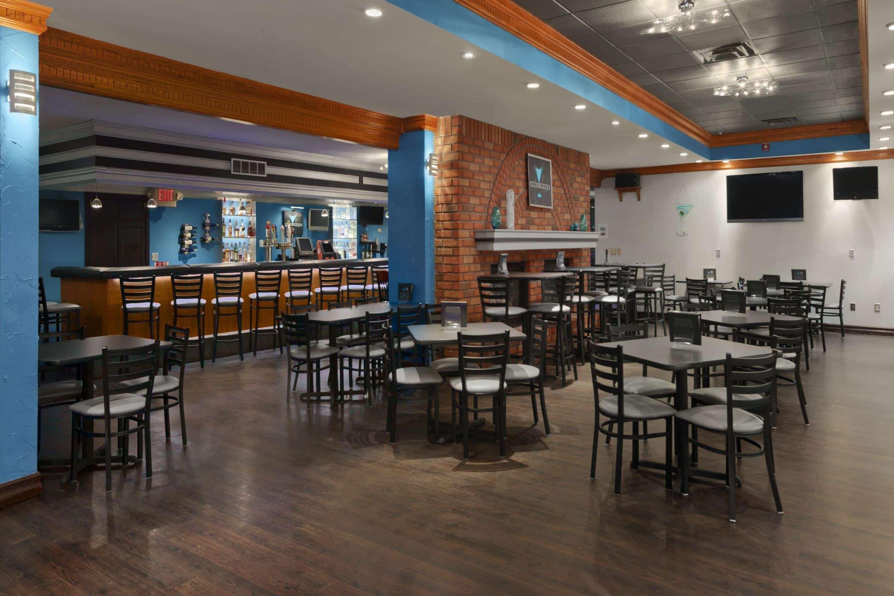 Ramada By Wyndham Saginaw Hotel & Suites Luaran gambar