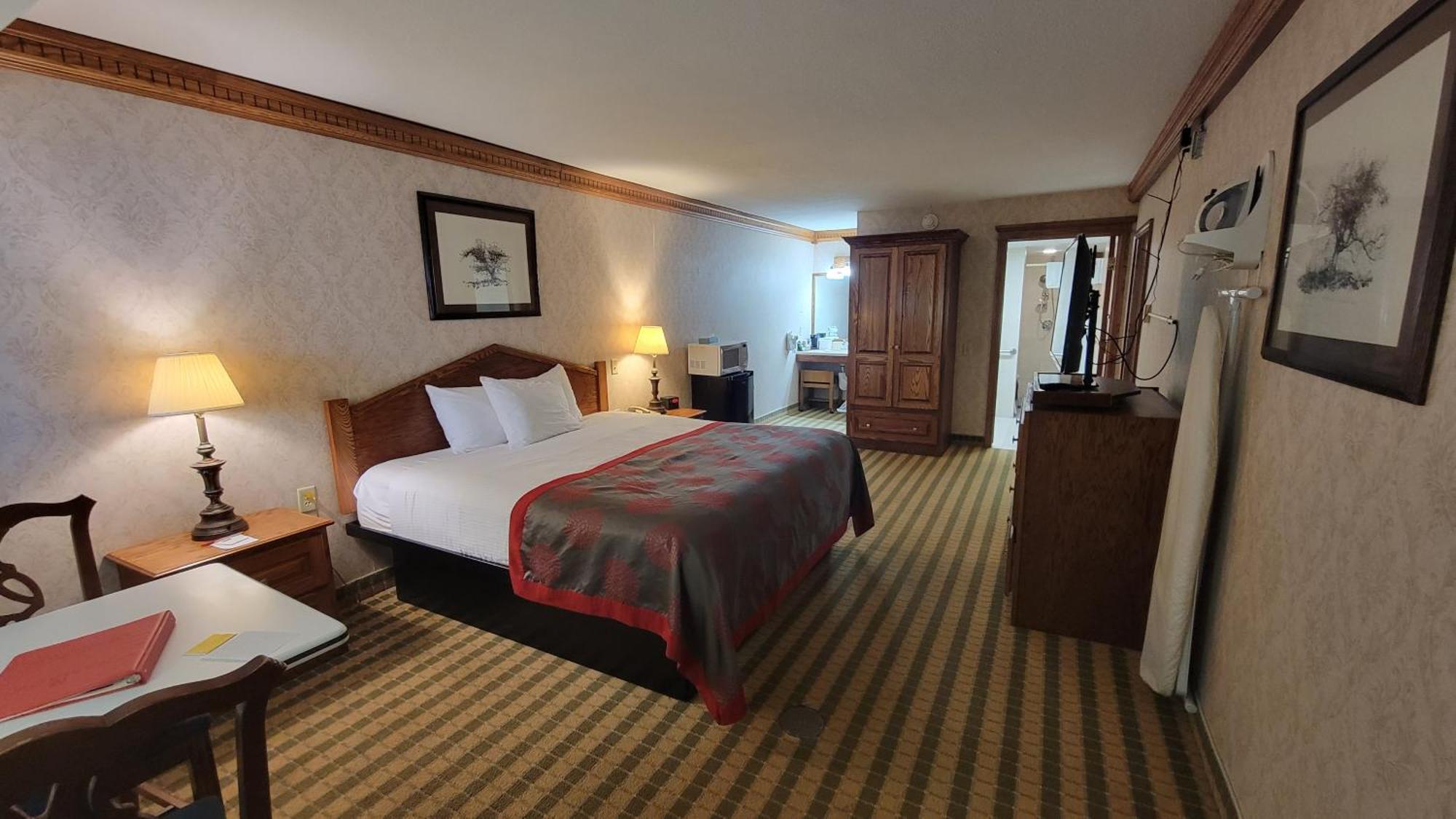 Ramada By Wyndham Saginaw Hotel & Suites Luaran gambar