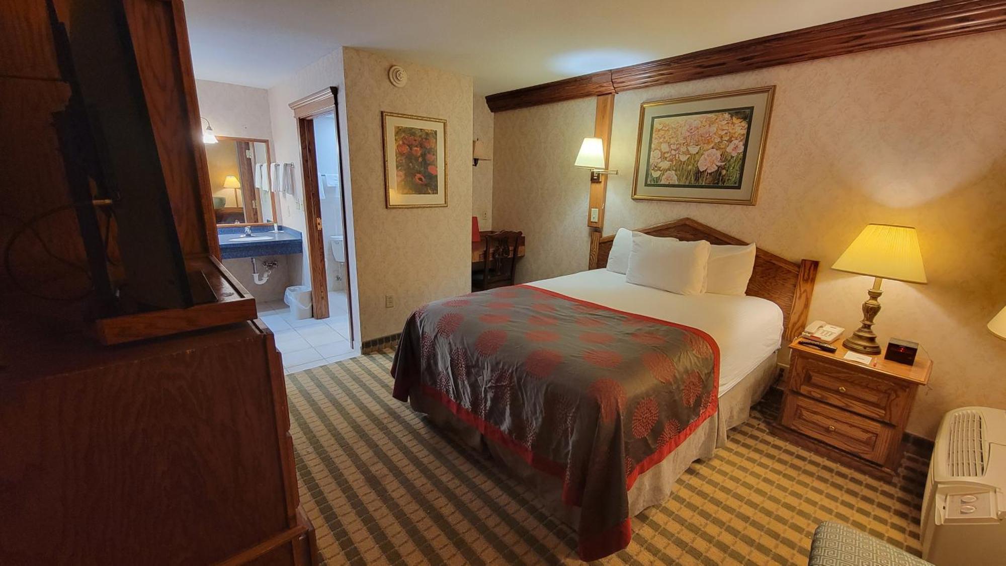 Ramada By Wyndham Saginaw Hotel & Suites Luaran gambar