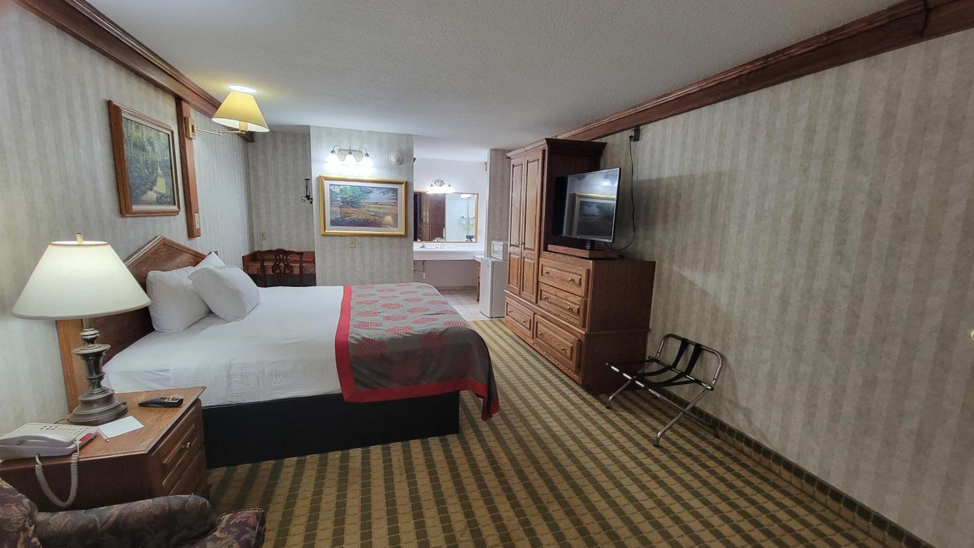 Ramada By Wyndham Saginaw Hotel & Suites Luaran gambar
